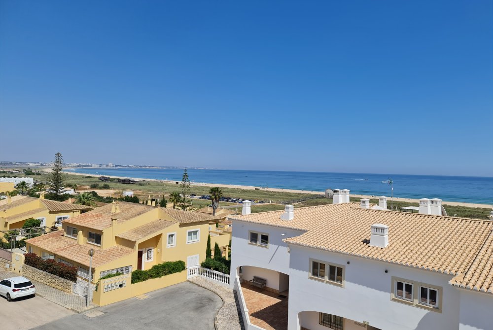 ap402_apartment bellevue-meia praia view terrace 1