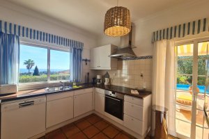 Villa Doce Vida Kitchen sea view